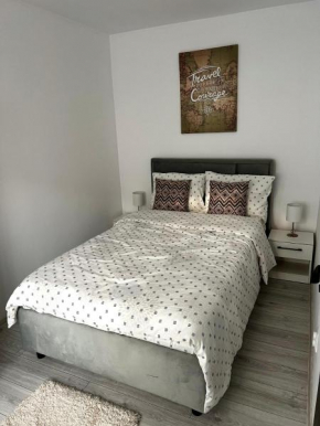 Laura's Chic Apartment